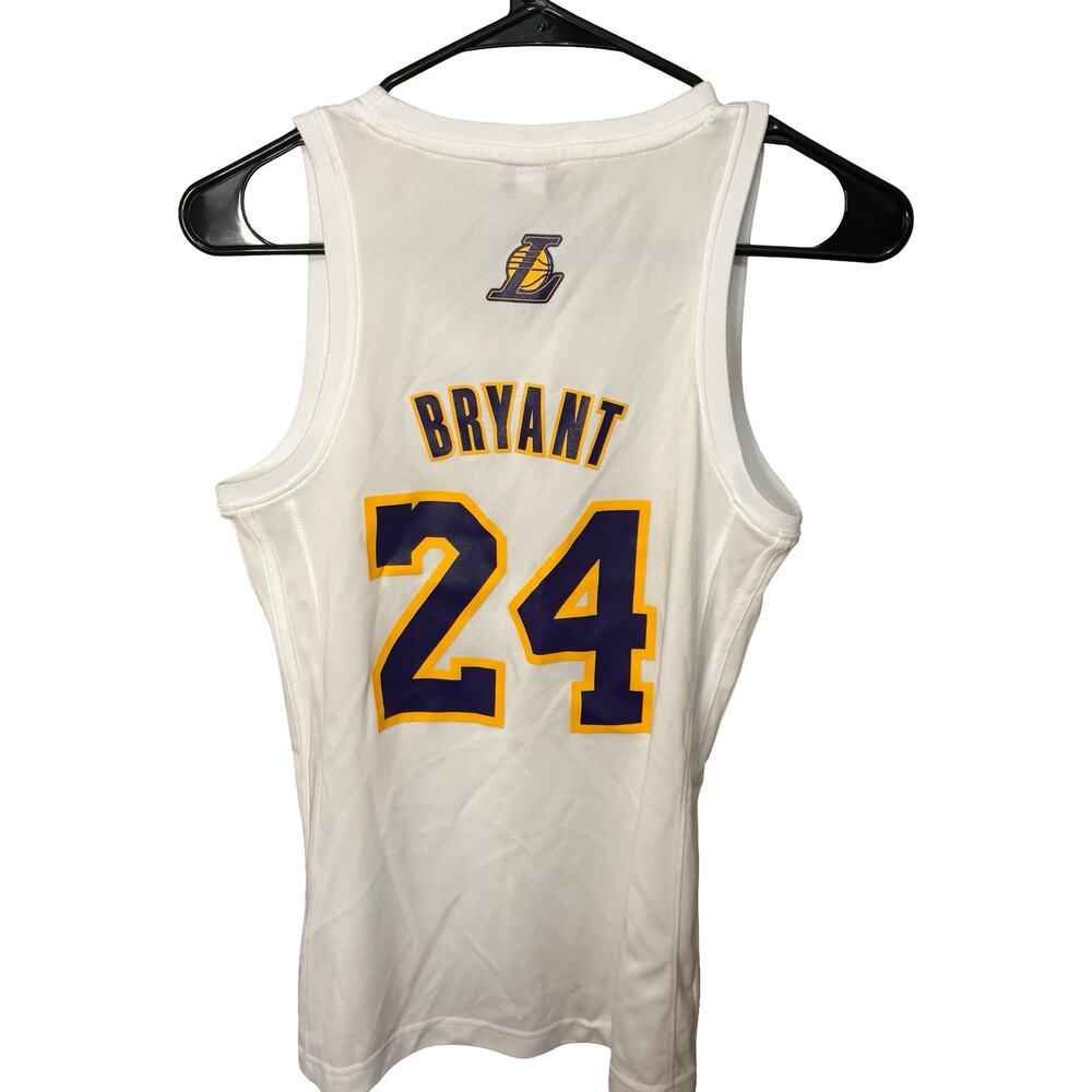 Lakers Kobe Bryant 24 NBA4her White Jersey Adidas Size Small NBA Patch Cute - Picture 2 of 8